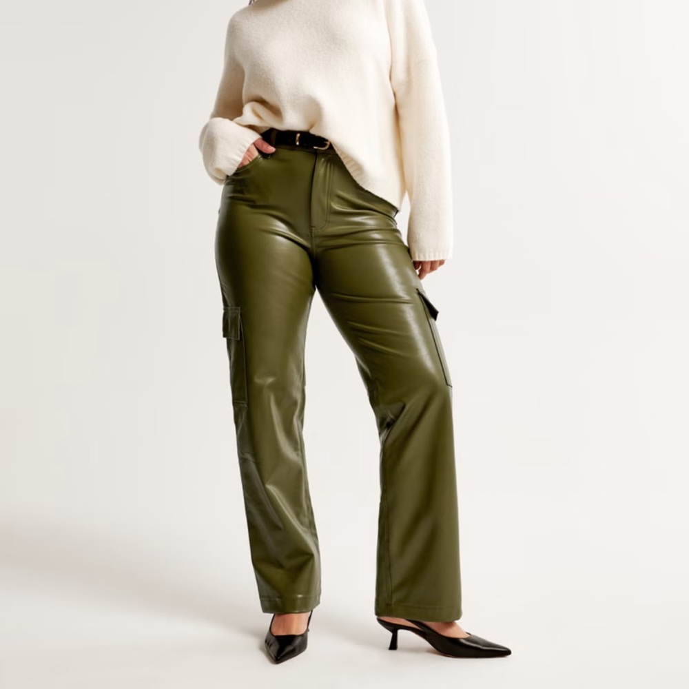 Abercrombie & Fitch Green Straight Leg Pants